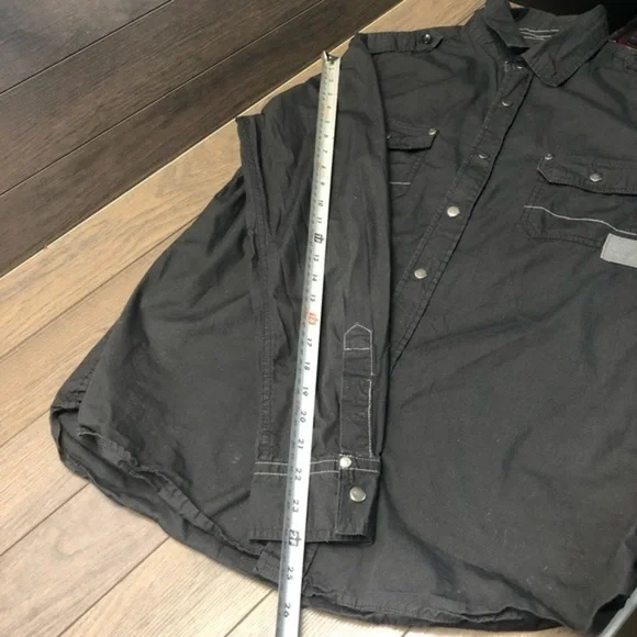 👕Urban Behaviour Button Up - Picture 4 of 6